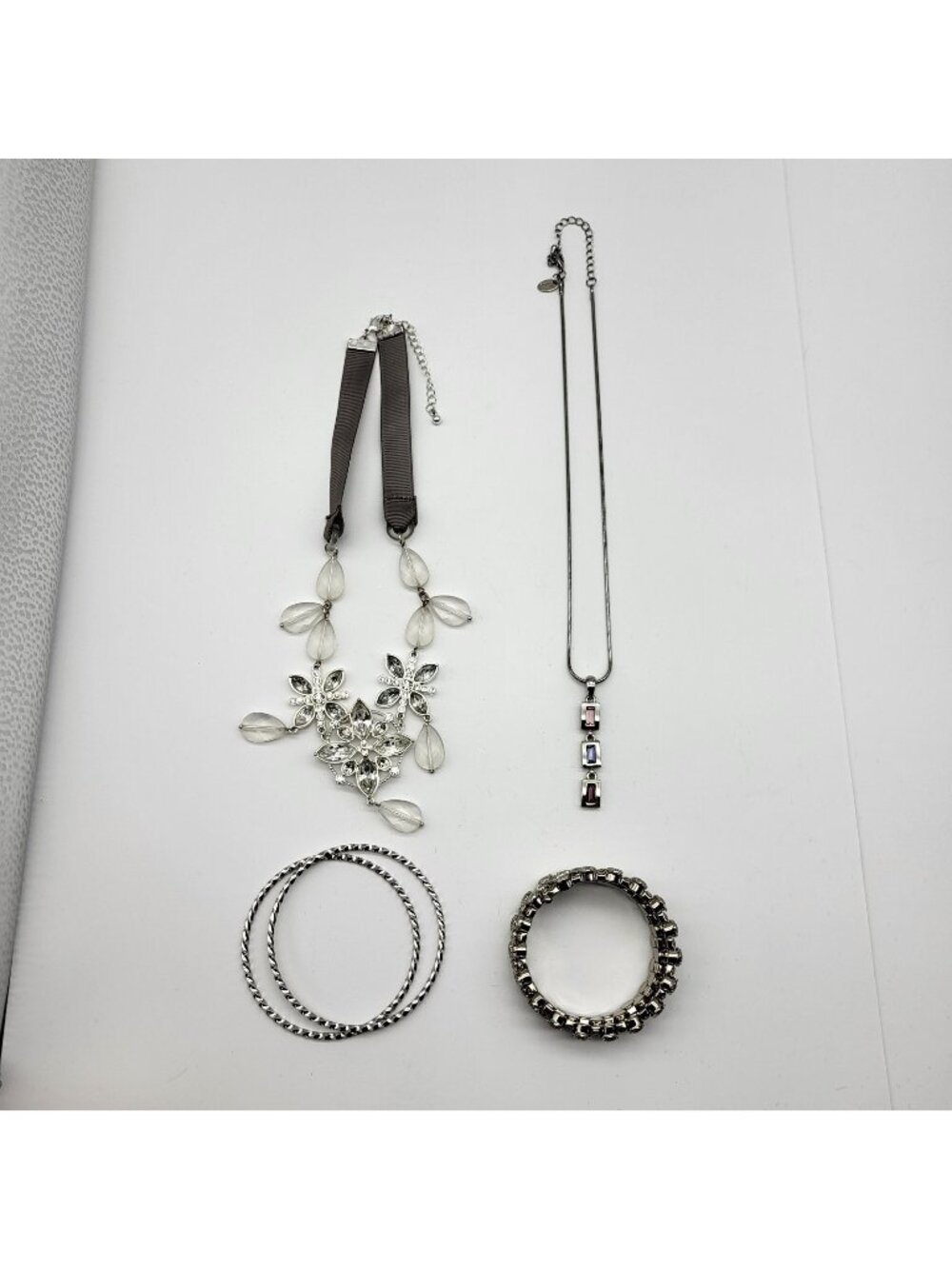Vintage Festival jewelry lot rhinestone elegant bracelet necklace bridal